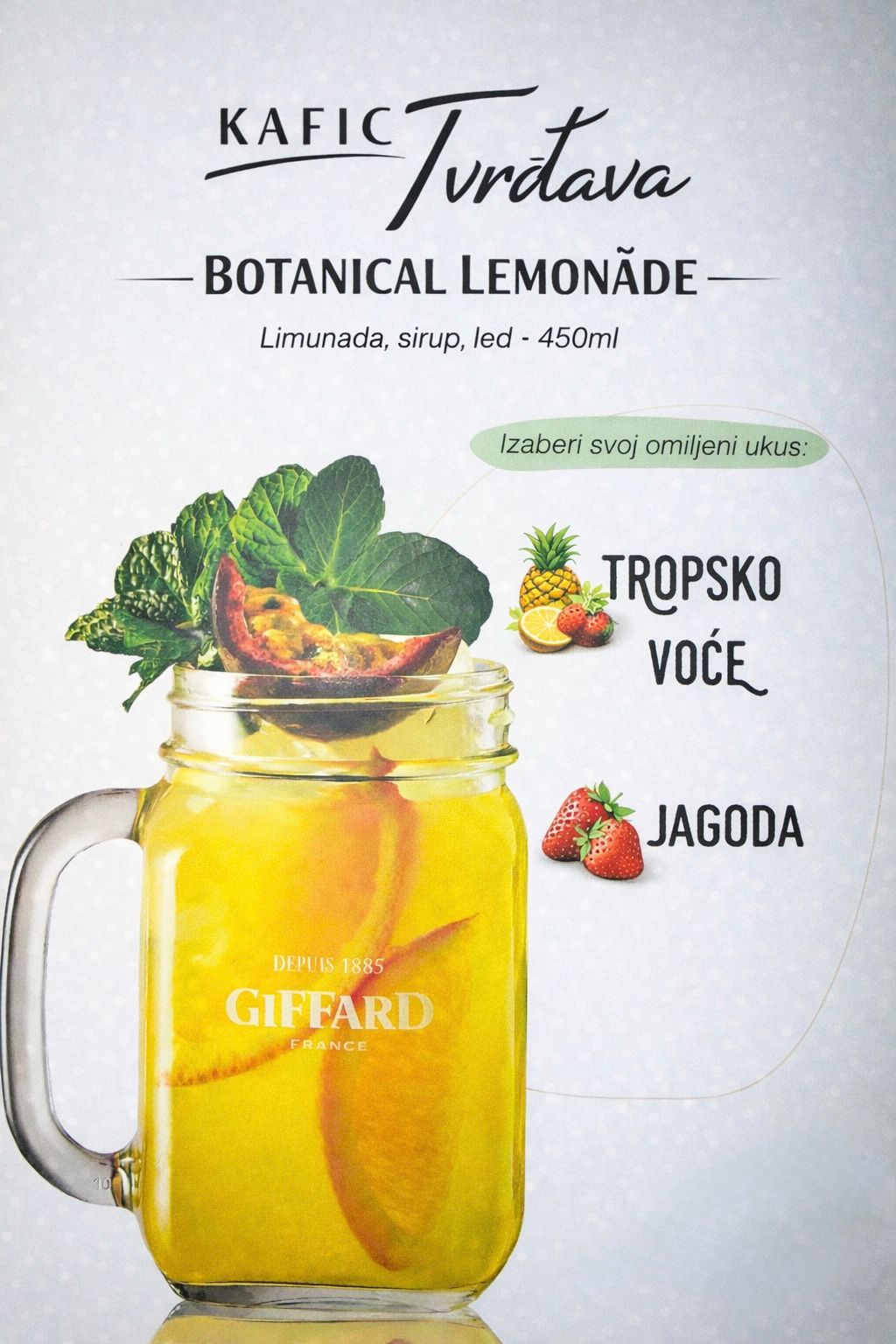 Botanical Lemonade — Limunada, sirup, led · Tropsko voće, Jagoda